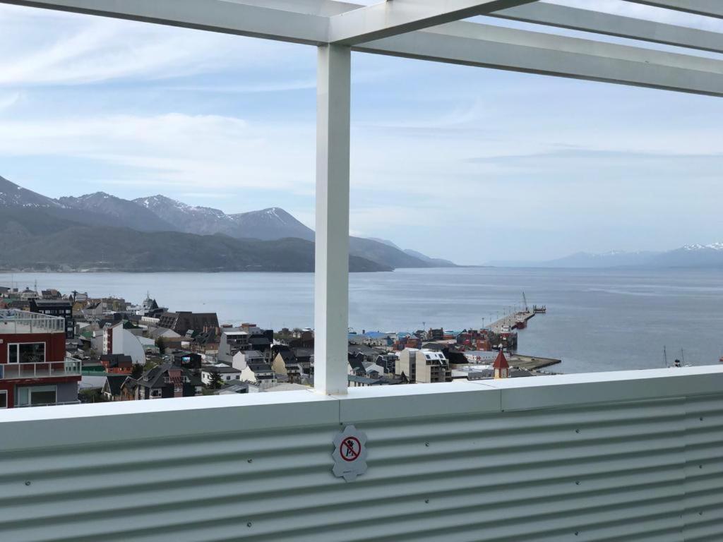 Infinity Bay Apartment Ushuaia Exterior photo